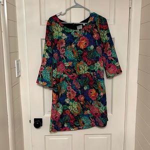 HD in Paris Floral Dress size small